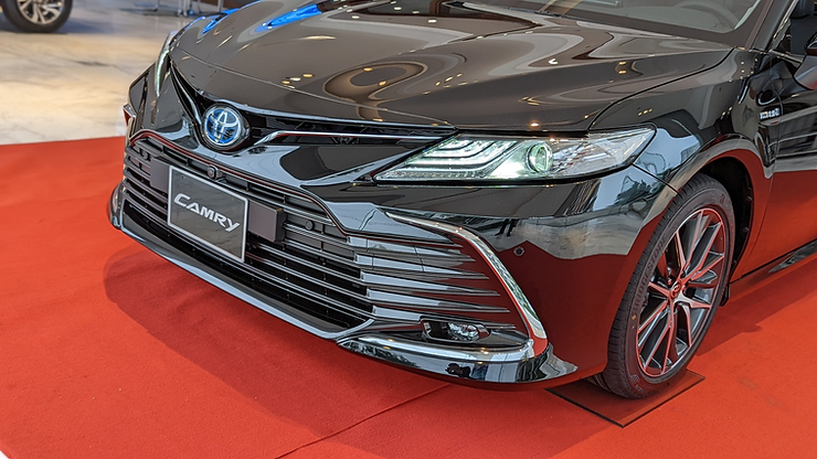 Dau-xe-toyota-camry-2.o-q-2022