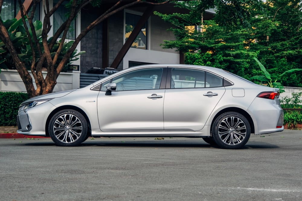 Thiết kế mặt bên hông xe