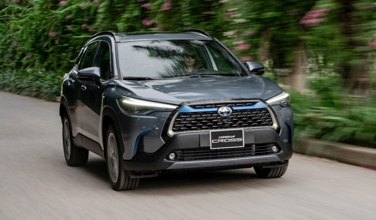 Động cơ Hybrid tr&ecirc;n xe Toyota Corolla Cross 2023