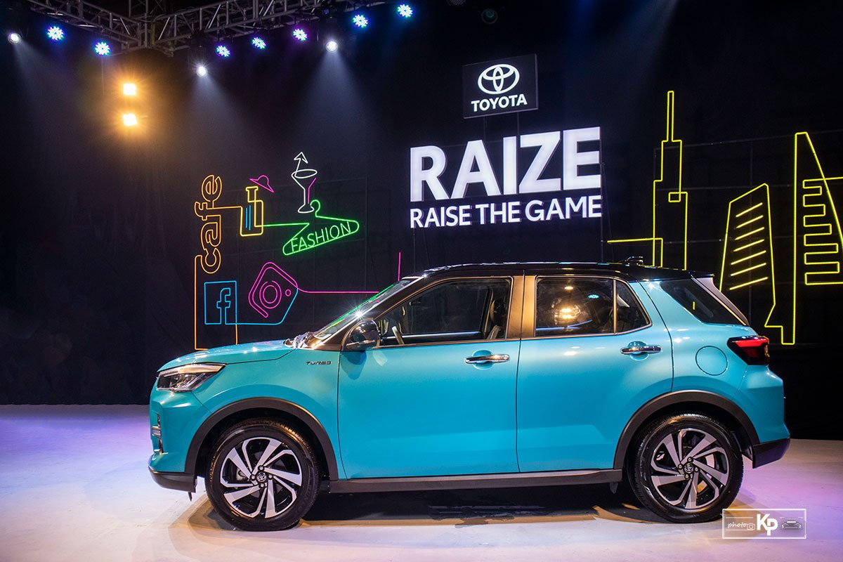 Thiết kế th&acirc;n xe Toyota Raize