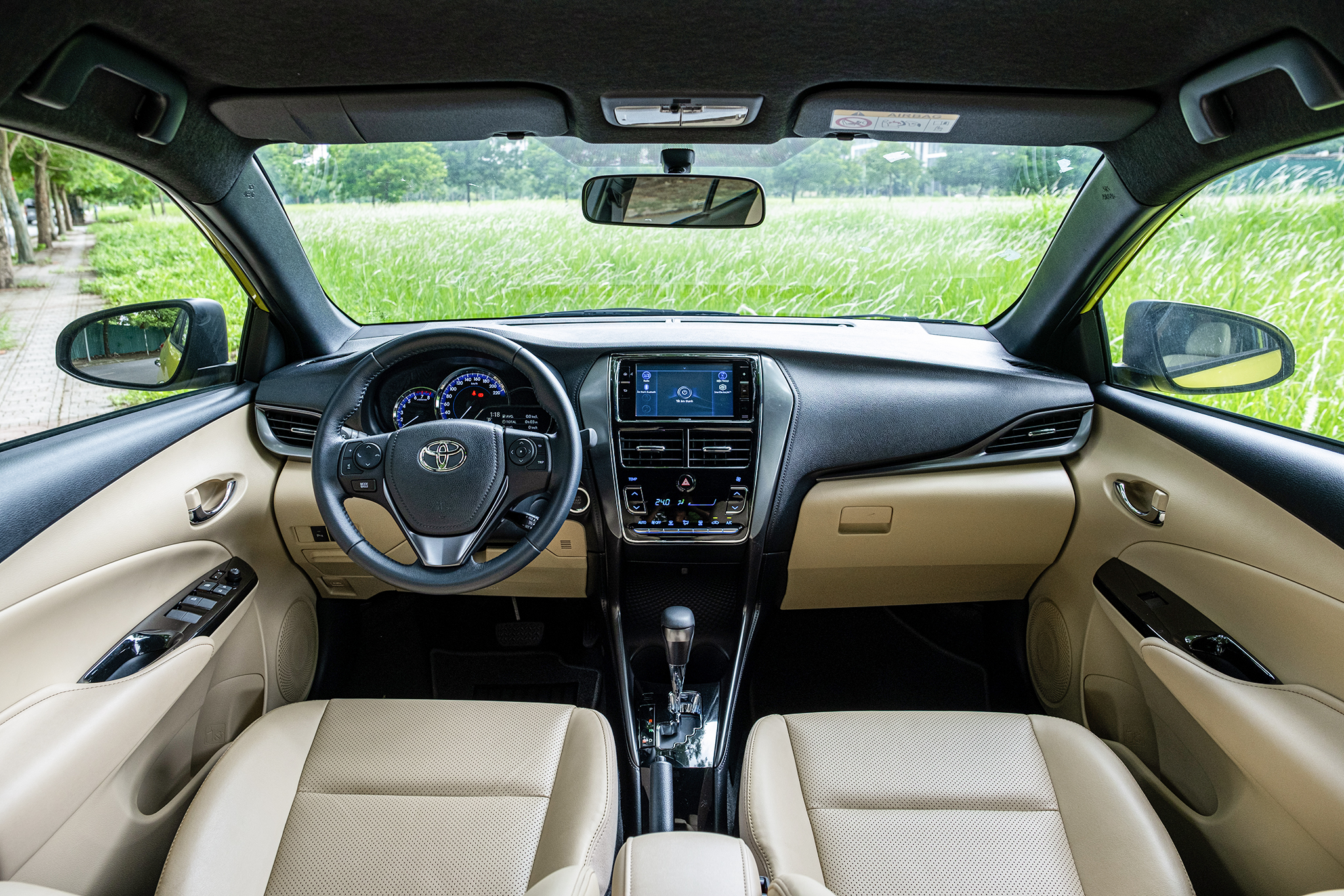 Kh&ocirc;ng gian nội thất ấn tượng v&agrave; độc đ&aacute;o