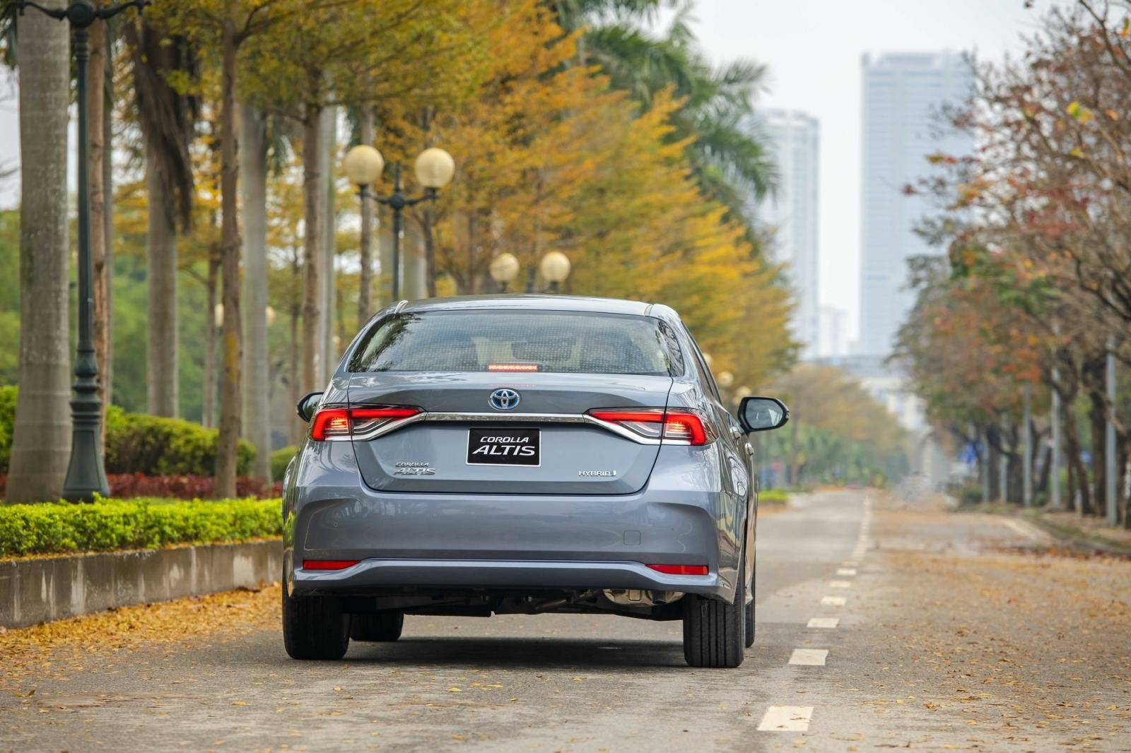Đu&ocirc;i xe Corolla Altis 2022
