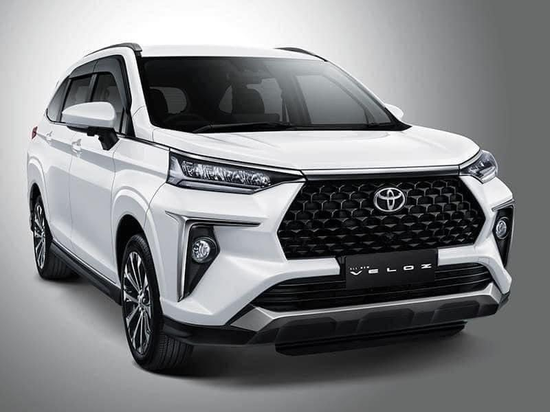 K&iacute;ch thước xe Toyota Veloz kh&aacute; lớn