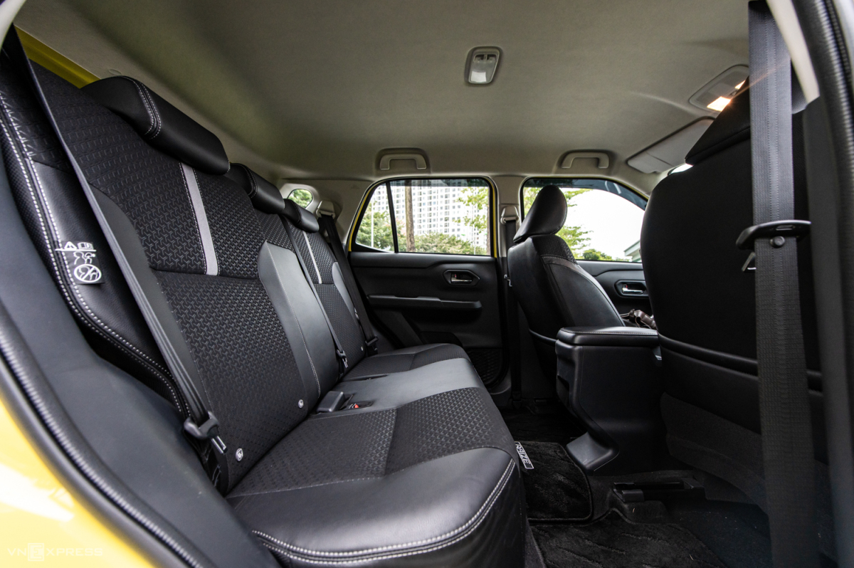 Nội thất xe Toyota Raize 2022