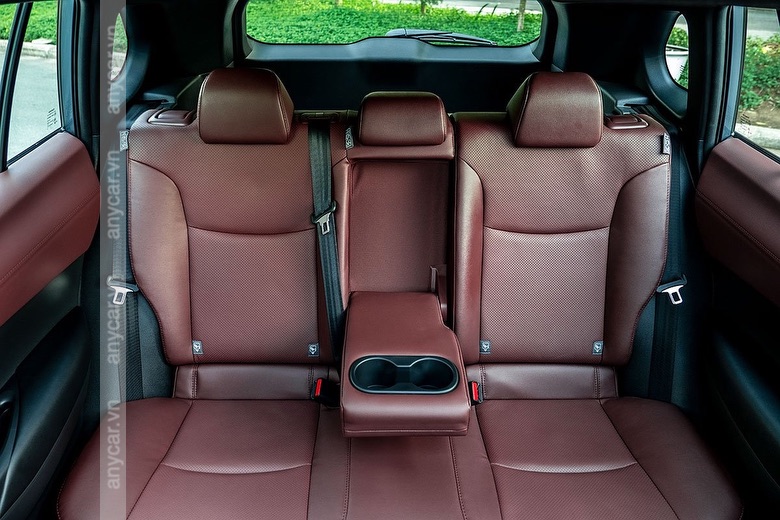 hang-ghe-sau-xe-toyota-corolla-cross-2022