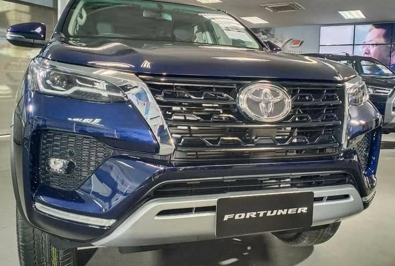 Thiết kế đầu xe Fortuner 2022 m&aacute;y dầu