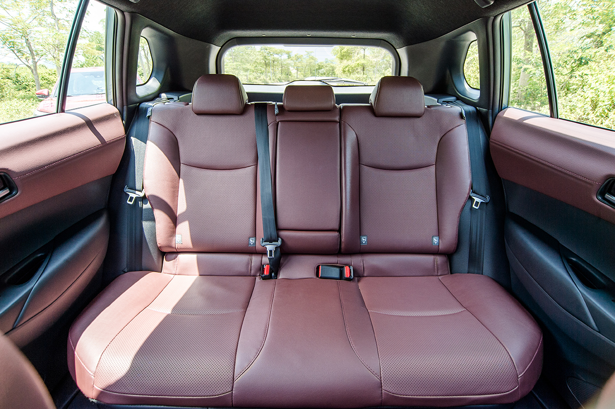 Ghế ngồi khoang h&agrave;nh kh&aacute;ch