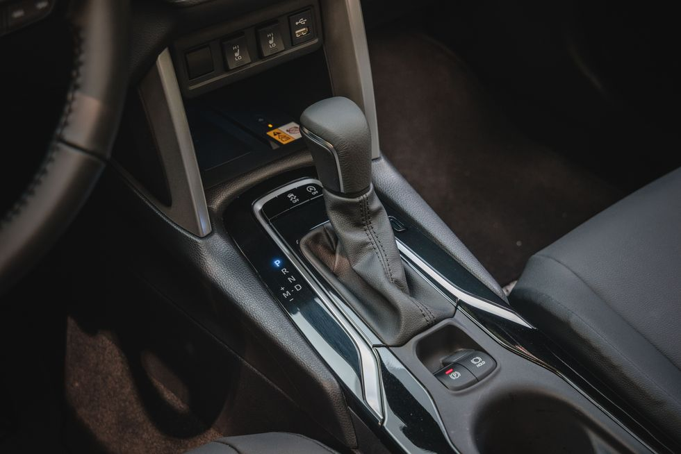 Số tự động v&ocirc; cấp CVT