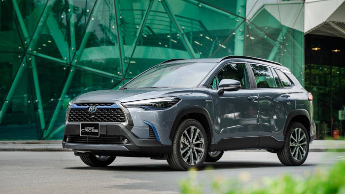 Toyota Corolla Cross 2023 ra mắt tại Việt Nam