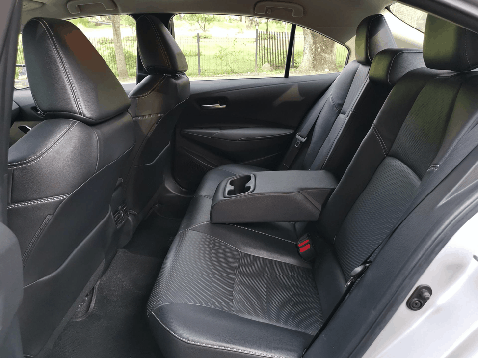 Hàng ghế ngồi sau