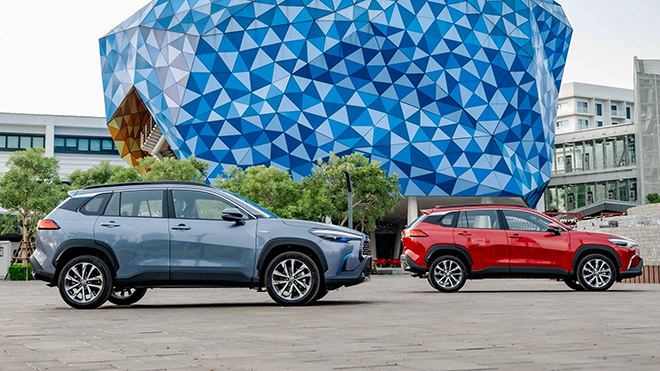 Phần th&acirc;n xe với thiết kế cơ bắp khỏe khoắn