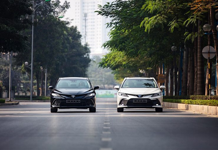 Cập nhật bảng gi&aacute; xe Toyota Camry 2022