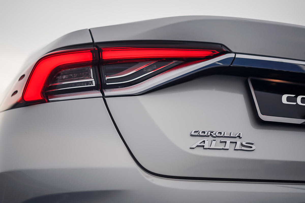 Cụm đ&egrave;n sau