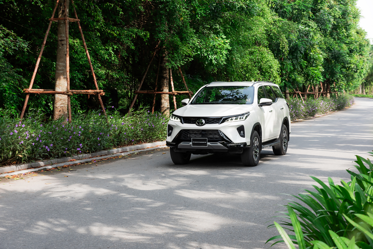 Trang bị an to&agrave;n xe Fortuner 2022