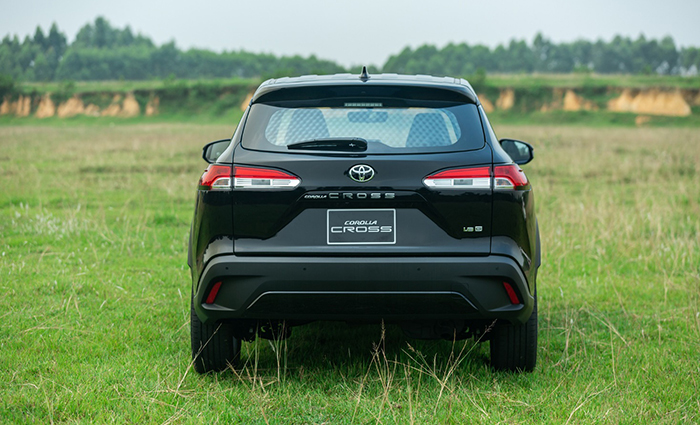 Thiết kế đu&ocirc;i xe Toyota Corolla Cross 1.8G 2023