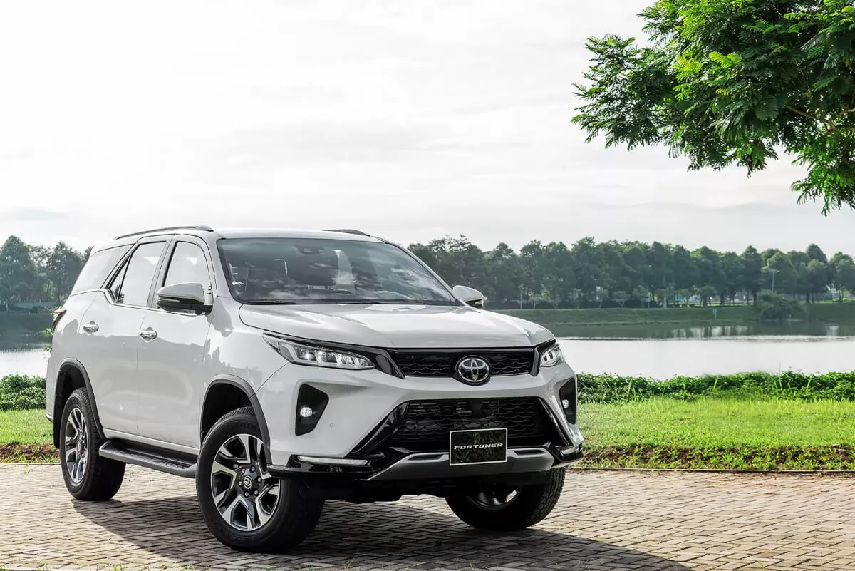 Xe 7 chỗ Fortuner 2023 với thiết kế hầm hố nổi bật