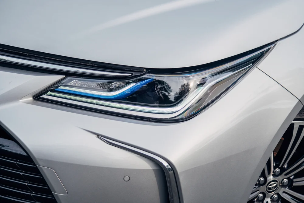 hệ thống đèn trước LED